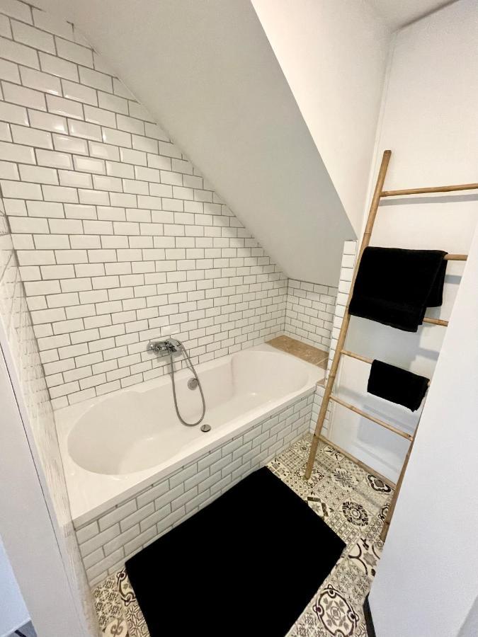 Bienvenue Sur L'Escapade Au Canal Castets-en-Dorthe Esterno foto